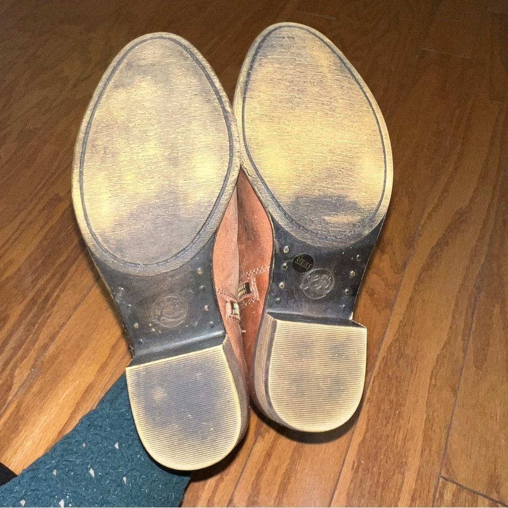 Lucky Brand Basel Brown Leather Distressed Ankle Booties Size 5.5 - Picture 6 of 12